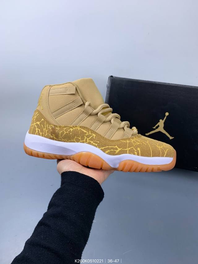 Air Jordan 11 Cherry Aj11 乔丹11代 Aj11 乔11 白红 乔丹篮球鞋系列 整双鞋以白红色为主调，红色的漆皮搭配白色的尼龙和皮革鞋面