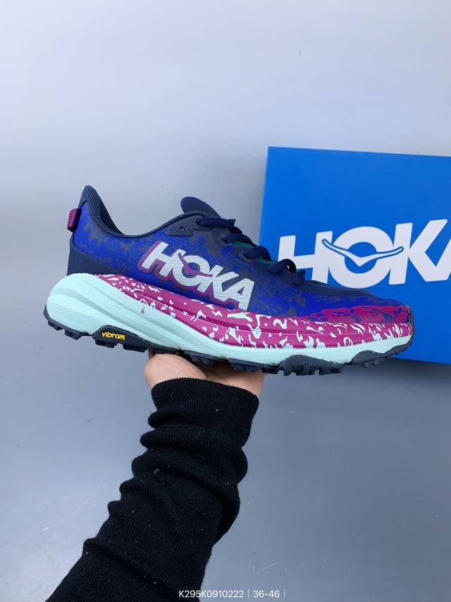 公司级小红书推荐Hoka M Speedgoat 6全新配色 这个品牌来自于新西兰的毛利语，Hoka表示大地，One One表示飞越，连起来就是飞越地平线，On