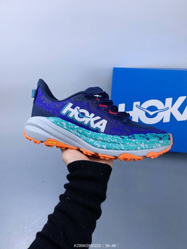 公司级小红书推荐Hoka M Speedgoat 6全新配色 这个品牌来自于新西兰的毛利语，Hoka表示大地，One One表示飞越，连起来就是飞越地平线，On