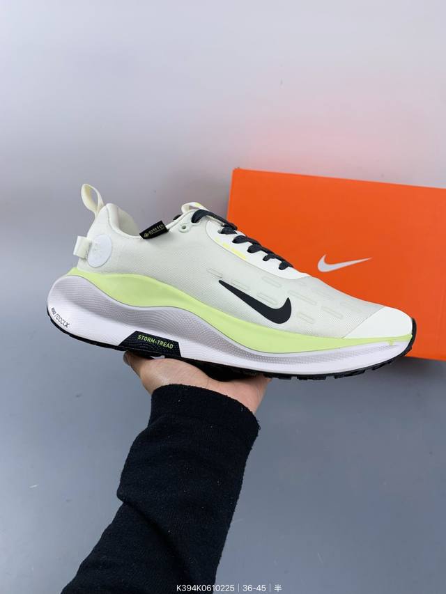 Nike Reactx X Infinty Run 4 Gtx 马拉松机能风格运动鞋 简约大方的造型设计 随性休闲的时尚格调穿着舒适轻便 运动灵活自如 满足日常