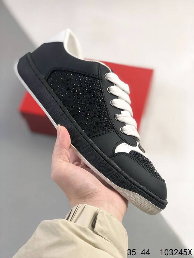 古驰 Gucci Distressed Screener Sneaker 古驰小脏鞋系列 经典原型复古百搭做旧小脏板鞋复古学院风 码数：如图 Id：103245