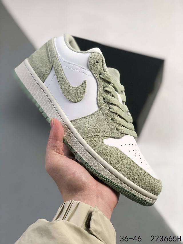 公司级带半码！ 乔丹Air Jordan 1 Low Aj1 Wh 乔1 低帮复古文化休闲运动篮球鞋。凭借出色的性能和吸睛的外观， Air Jordan直是风球