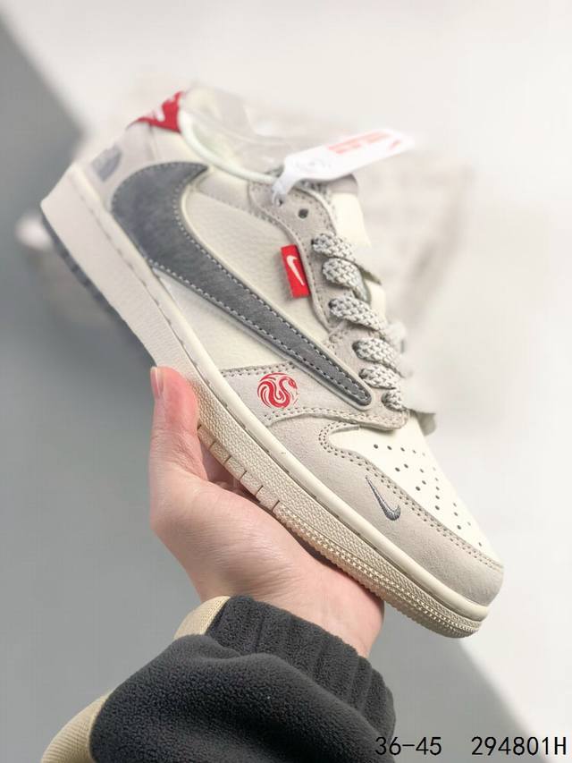 公司级带半码！ 乔丹Air Jordan 1 Low Aj1 Wh 乔1 蛇年 北面联名 倒钩 低帮复古文化休闲运动篮球鞋。凭借出色的性能和吸睛的外观， Air