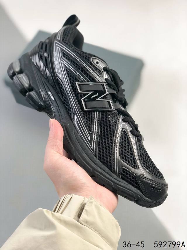 新百伦New Balance 1906 复古跑鞋 小红书爆款 Nb1906这双鞋确实是Nb家经典复古款式之一，以全新科技诠释，成功打造1906鞋款，鞋面在保持1