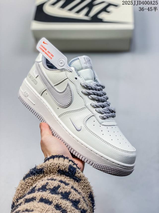 麻绳联名系列.公司级 Undefeated X Nike Air Force 1 Low米黑 麻绳 空军一号低帮休闲板鞋 定制皮料 原装定制鞋盒 炫彩反光 细节