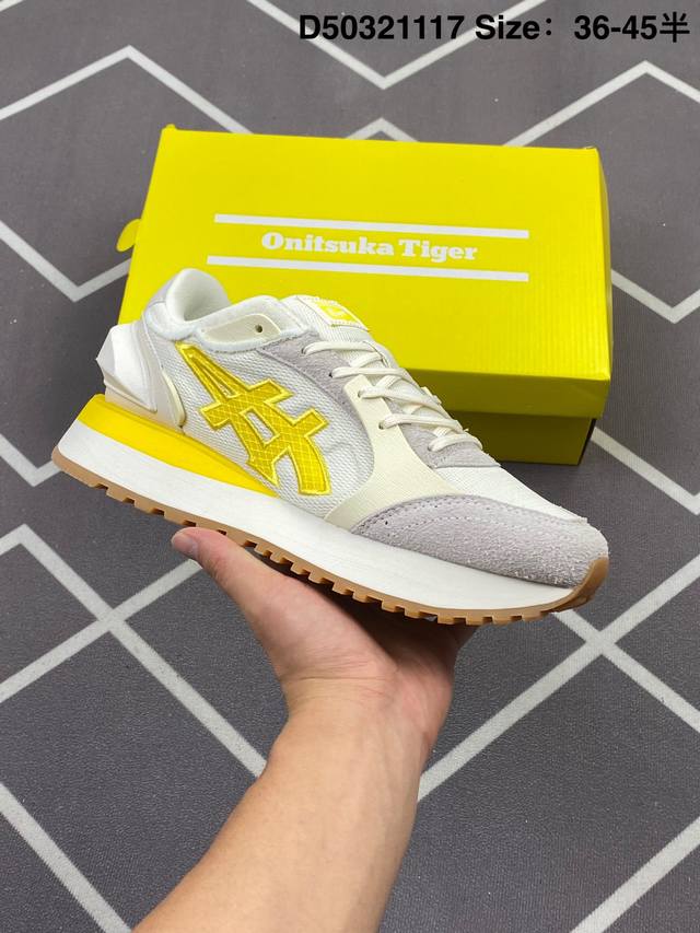 Asics Ointsuka Tiger Moage Co 亚瑟士鬼冢虎复古经典跑鞋 产品从款式颜色造型上体现出追求舒适和细节的完美 鞋类更是推崇手工制作的严谨