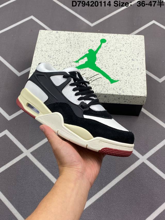 Air Jordan Aj4 Rm 重制版低帮复古篮球鞋 白蓝 采用了低帮的设计 并保留了众多Aj4的经典元素 鞋身以皮革、麂皮材质拼接打造 Aj4经典的Tpu