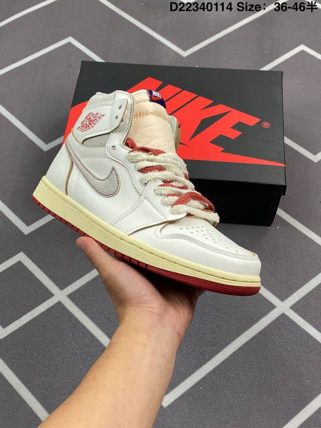 Aj1 新配色高帮 米白红 货号Db4612-100 尺码36 36.5 37.5 38 38.5 39 40 40.5 41 42 42.5 43 44 44