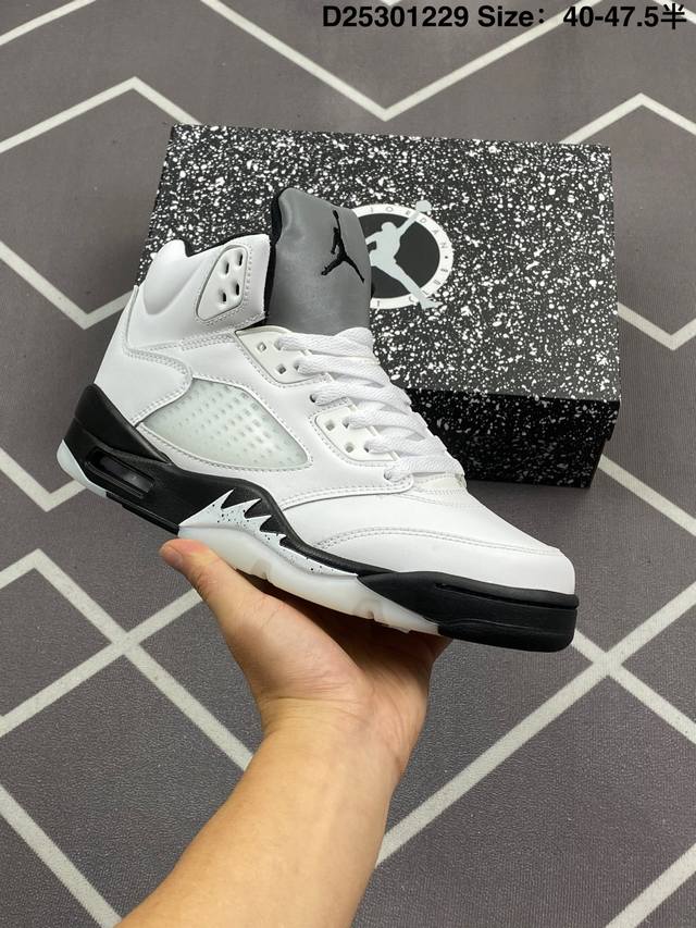 公司级Air Jordan 5 Low ”Expression“ Aj5 乔5 篮球鞋 Da8016-100 #鞋款采用绒面革抽象设计鞋面，搭配黑色 Jumpm