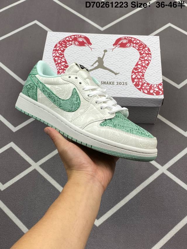 公司级Aj1 耐克 Nike Jordan Air Jordan 1 Low Og 乔丹1代 蛇年限定时尚百搭 防滑耐磨 低帮板鞋 复古篮球鞋 时尚男女运动鞋！