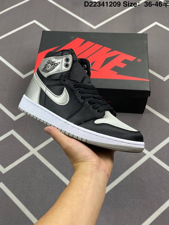 Air Jordan Aj1 Retro High 黑银丝绸 Fd4810-010 外贸特供批次 终端控货优势输出 新配色不断更新开发 市场中端王者 全套原纸板