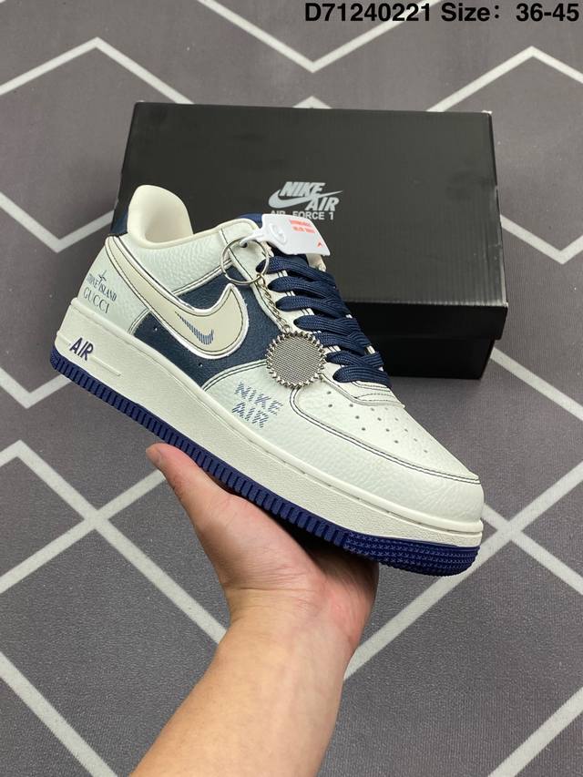 耐克Nike Air Force 1“07空军一号低帮百搭休闲运动板鞋。柔软、弹性十足的缓震性能和出色的中底设计，横跨复古与现代的外型结合，造就出风靡全球三十多