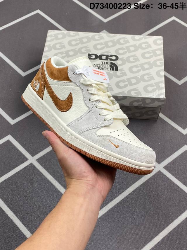 公司级 耐克 Nike Dunk Low Retro 运动鞋复古板鞋，作为 80 年代经典篮球鞋款，起初专为硬木球场打造，后来成为席卷街头的时尚标杆，现以经典细