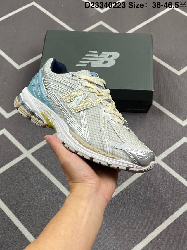 公司级 新百伦 New Balance M1906系列 复古运动鞋单品宝藏老爹鞋款。作为Nb最经典的档案鞋型之一，与2002一样，1906有着Nb最成熟的技术加