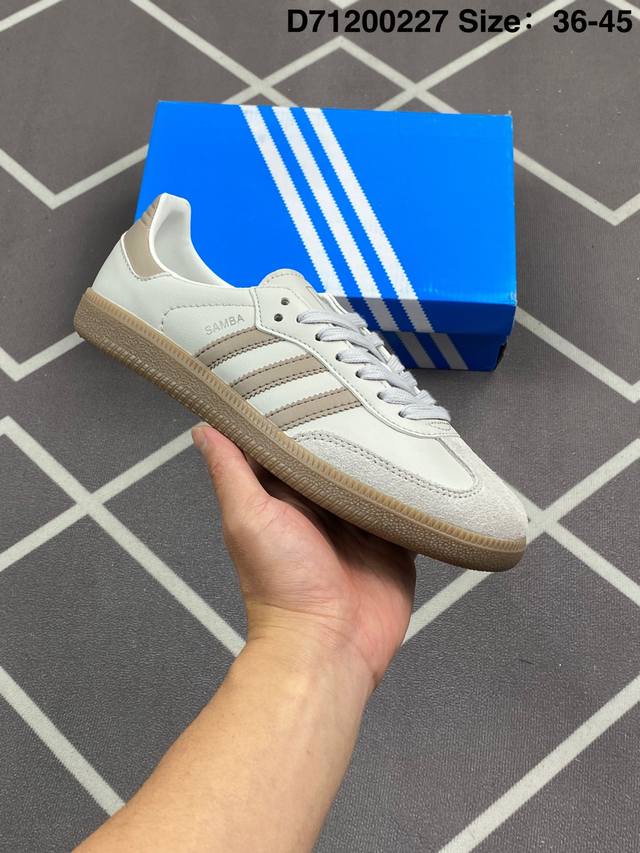 真标阿迪达斯三叶草Adidas Originals Samba Og 桑巴舞系列绅士德训足球风百搭低帮休闲运动板鞋 货号:Jh5792 尺码:36-45 Id: