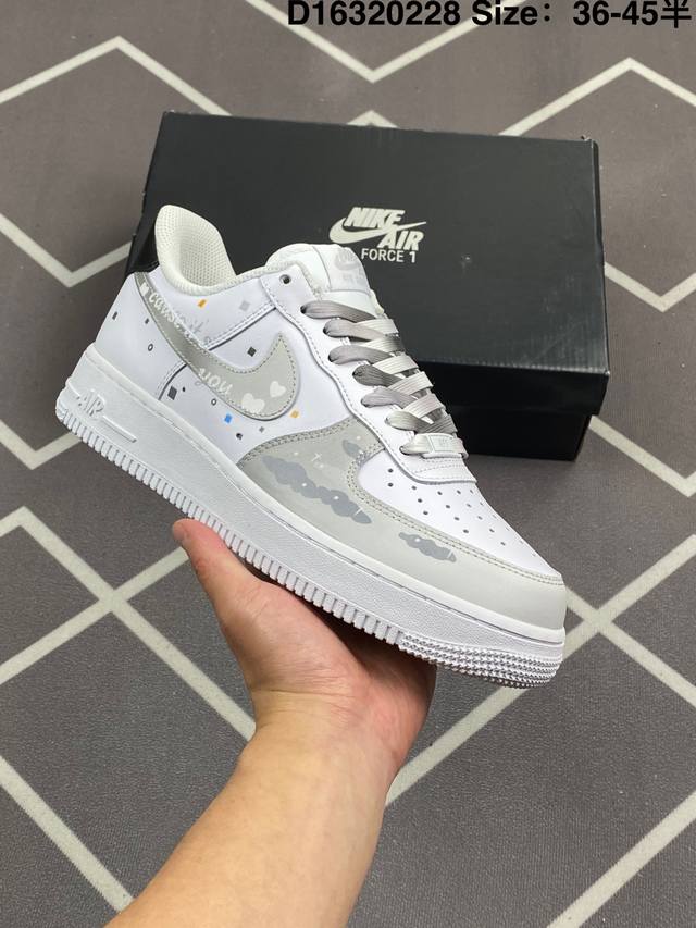 Nike Air Force 1 Low’07 空军一号低帮休闲板鞋 定制皮料 原楦原纸板 纯正空军版型 内置全掌气垫 货号：男 Cw2288-114 女 Dd