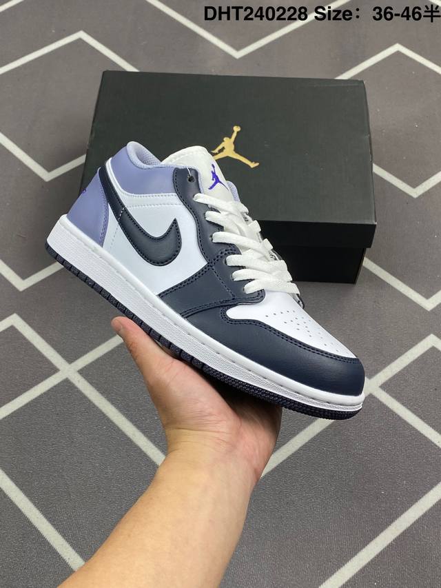 耐克 乔丹Air Jordan 1 Low Aj1 乔1 乔丹1代Aj1 低帮复古文化休闲运动篮球鞋。从1985 年面世的元年款汲取设计灵感，采用简洁大方的经典