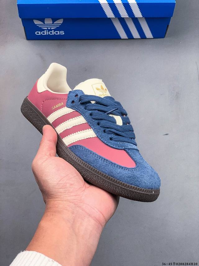 二层真标！Adidas Samba Og 经典鞋款 Adidas 近70年的经典Samba Og 修长的鞋楦,略微尖尖的鞋头,翻毛皮的鞋头拼接,这些我们都看得到