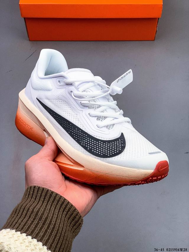 Nk Zoom Fly 6 竞速飞行6代系列低帮轻质缓震透气休闲运动跑步鞋Fn8454-001 Nk旗下主打竞速训练的Zoom Fly 6突然官宣，让不少跑步玩 - 点击图像关闭