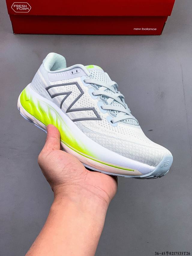 集图 New Balance Nb Fresh Foam X Vongo V6顶级稳定支撑训练鞋！稳定性出色，功能强大，舒适度高。可以进行日常长距离训练。 02