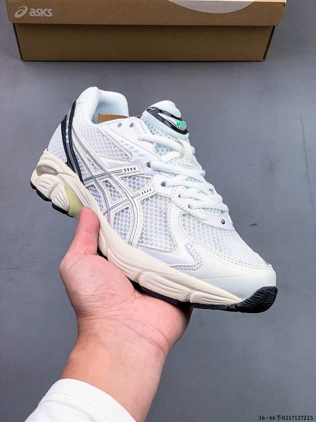 亚瑟士 Asics Gt-2160系列运动休闲透气专业跑鞋 鞋面的包裹性 延展性相当好 鞋头位置双层镂空能保证一定的透气性 鞋底柔软也能够兼具支撑性 采用经典鞋