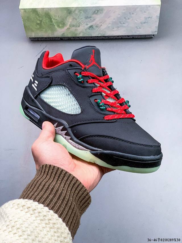 公司级！Air Jordan 5 Retro Aj5 乔5 经典篮球鞋！原厂数据 2024最新原厂底模 原纸板楦头开发 进口头层皮料 完美鞋型匹配公司货 正确鞋