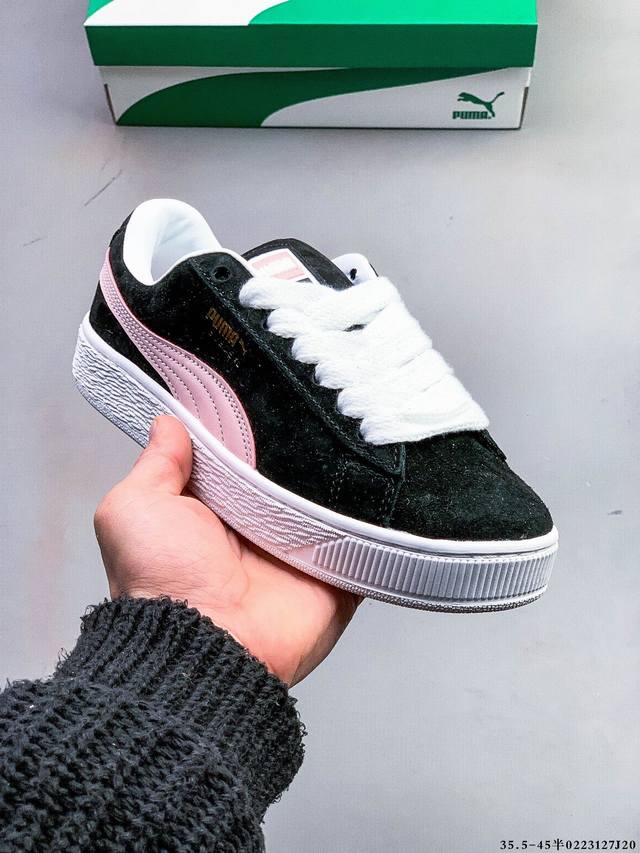 彪马Puma Suede Xl 全新休闲板鞋！鞋身通体采用细腻的麂皮材质，厚实柔软，质感出众；鞋侧保留Puma标志性跑道图案，侧面与后跟点缀金属色Puma Lo