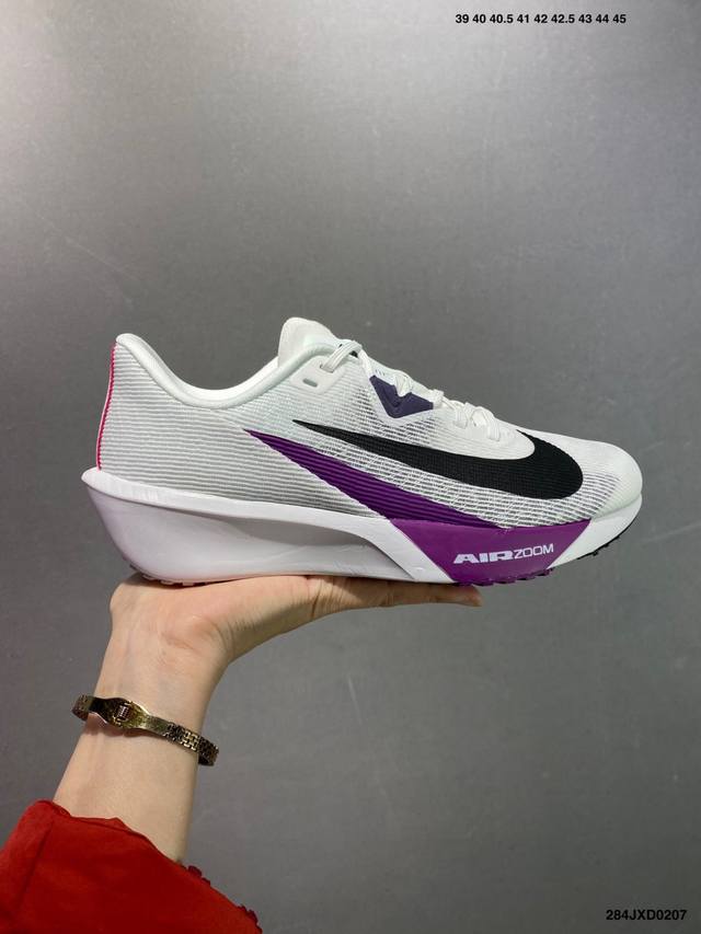 公司级耐克Nike Air Zoom Rival Fly 4超弹透气轻量跑步鞋鞋款搭载 Flyknit 材料 出众弹性 易于穿脱 采用React技术 轻盈耐 跑