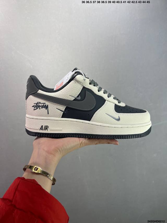 公司级Nike Air Force 1 Low “Night Gun Hole” “暗夜枪孔”空军一号低帮休闲运动板鞋 幽冷的月光洒在寂静的街道上，斑驳的树影犹