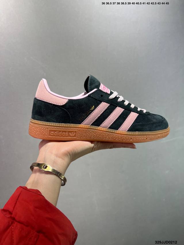 Adidas Originals Handball Special 褐色 此款鞋延续了橡胶外底和经典款式的传统。优质绒面革鞋面和标志性的3条纹采用明亮的对比色， - 点击图像关闭