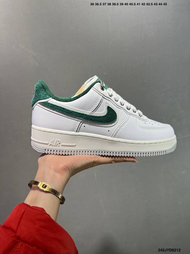 公司级Nike Air Force1 全新配色 #原楦头原纸板 打造纯正空军版型 #专注外贸渠道 全掌内置蜂窝气垫 #原盒配件 原厂中底钢印、拉帮完美 货号：H