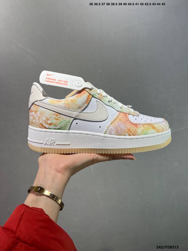 公司级Nike Air Force1 全新配色 #原楦头原纸板 打造纯正空军版型 #专注外贸渠道 全掌内置蜂窝气垫 #原盒配件 原厂中底钢印、拉帮完美 货号：H