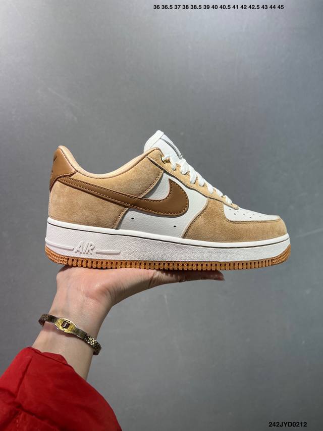 公司级Nike Air Force1 全新配色 #原楦头原纸板 打造纯正空军版型 #专注外贸渠道 全掌内置蜂窝气垫 #原盒配件 原厂中底钢印、拉帮完美 货号：H