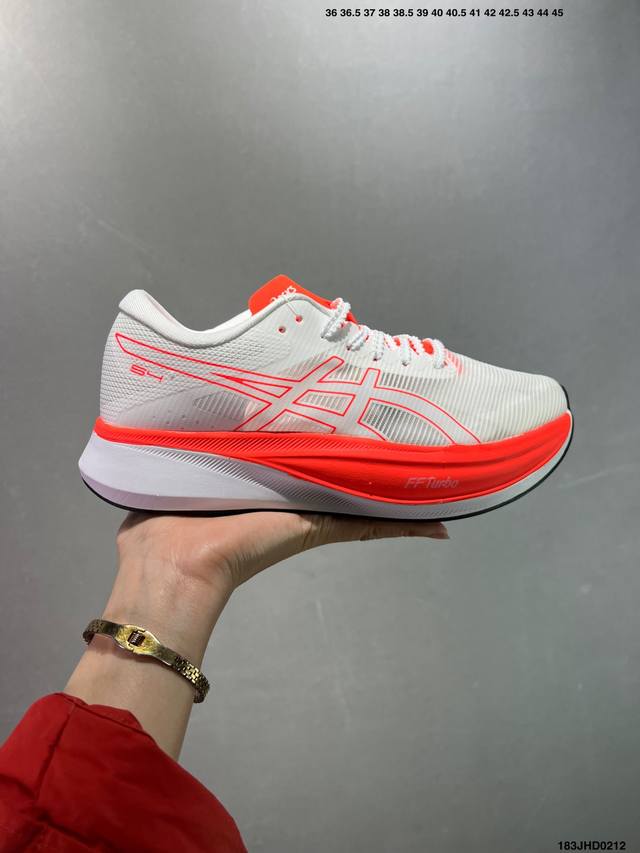 Asics S4 轻量跑鞋 Asics 亚瑟士 是日本实业家鬼家喜八郎创立的跑鞋运动品牌，名字想法源自著名的拉丁谚语“Animasana In Corpore - 点击图像关闭