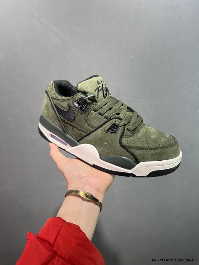 公司级耐克Nike Air Flight 89男子运动鞋 Aj4兄弟款 缓震篮球鞋 重塑80年代后期非凡篮球战靴的经典风范 利落皮革结构搭载卓越缓震系统 重现传