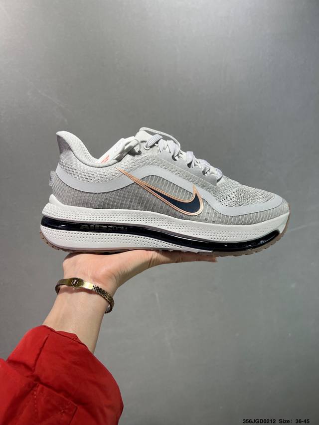 公司级Nike Pegasus Premium 减震防滑耐磨透气 低帮 跑步鞋 兼顾迅疾外观和稳固脚感 后跟覆面和中足动态支撑巧妙融合 缔造稳定顺畅的迈步体验