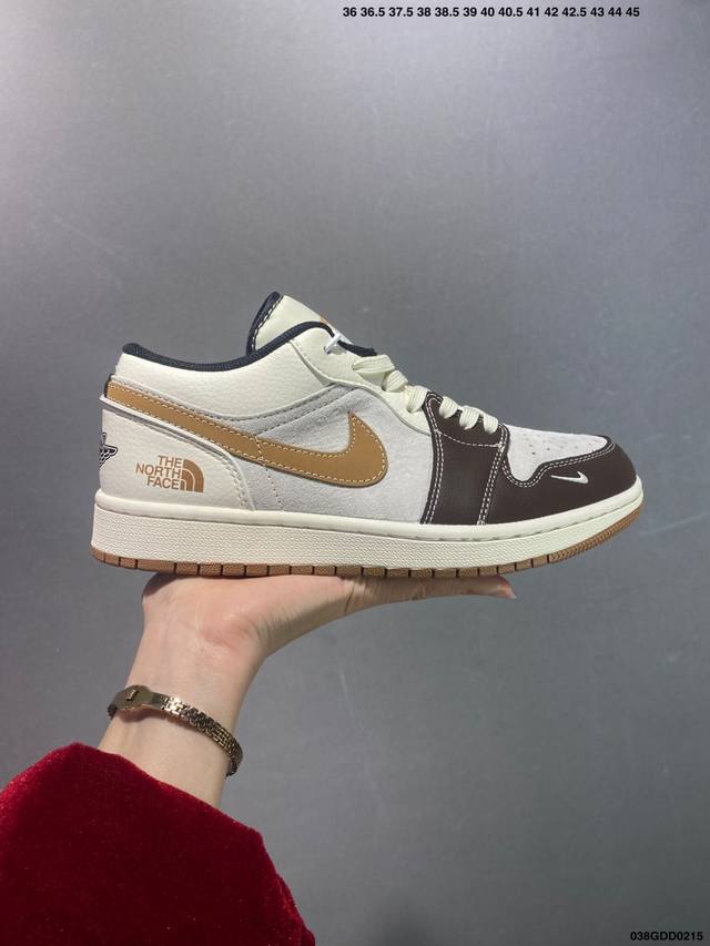 核心私 公司级Air Jordan Aj1 Low 低帮系列定制配色Wg8850-012 原厂内置气垫魔块 A模大底 头层小牛皮 鞋舌Aj原厂专用牛津布+Aj专