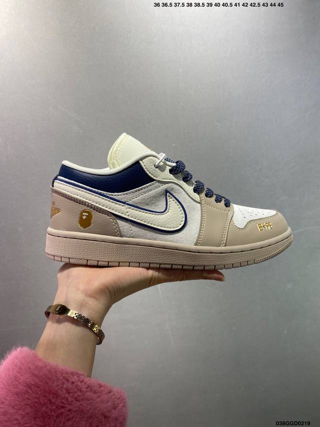 公司级Air Jordan Aj1 Low 低帮系列定制配色Wg8850-012 原厂内置气垫魔块 A模大底 头层小牛皮 鞋舌Aj原厂专用牛津布+Aj专用反口珍