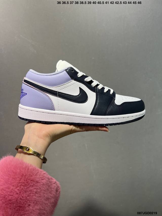 Air Jordan 1 Low Aj1乔1低帮休闲板鞋 同步官方配色 市场唯一独家头层皮打造 原鞋原档案开发 原厂皮料 原档冲孔鞋头 正确满胶鞋垫 四线拉帮