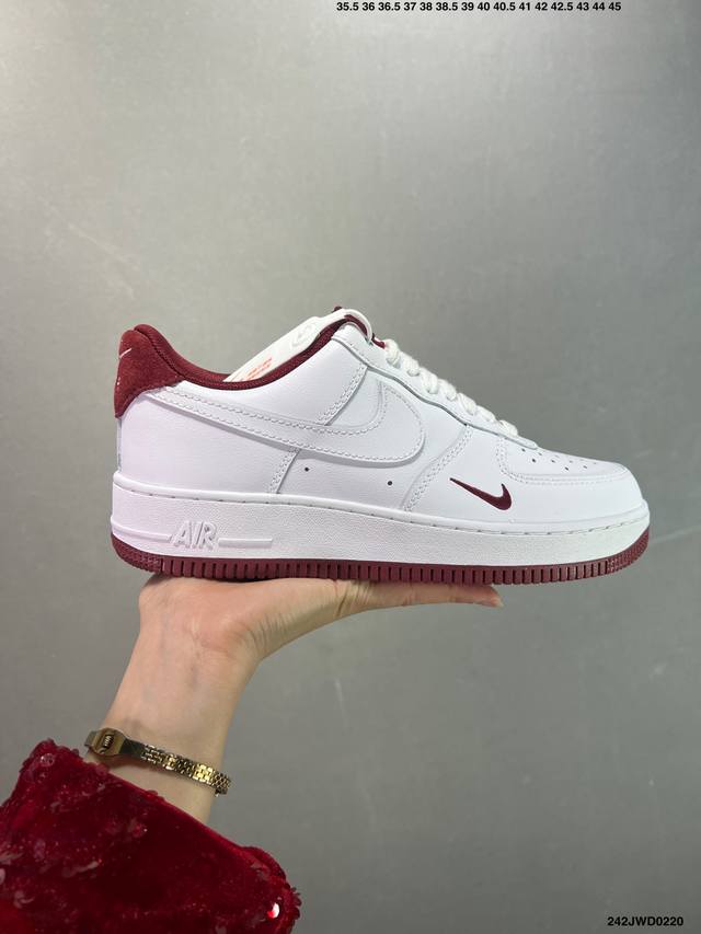 公司级 Nike Air Force 1 Low’07 空军一号低帮休闲板鞋 定制皮料 原楦原纸板 纯正空军版型 内置全掌气垫 货号：Hv6000 Size：3