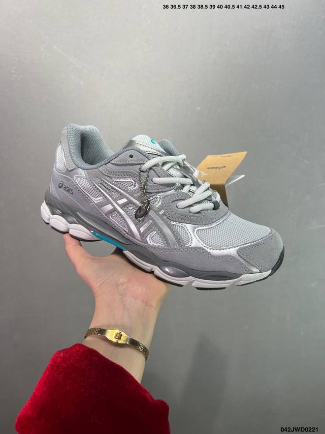 公司级Asics Gel-Nyc 复古单品 Asics亚瑟士宣布推出全新鞋款Gel-Nyc,其设计灵感来源于Gel-Nimbus 3,Gel-Mc Plus V