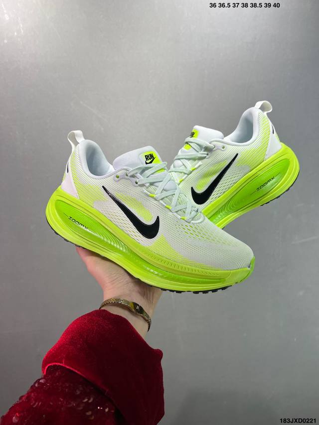 公司级Nike Air Zoom Vomero 18 全新科技提前原鞋开发 运动跑鞋 区别市面真标版本 必定是官方强力主推款式，真正的Zoom缓震科技嵌入如假包