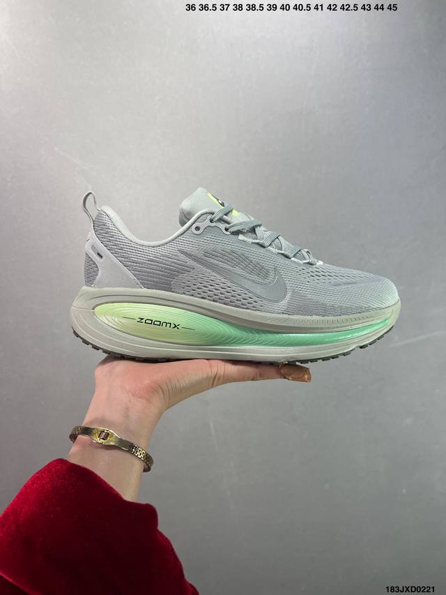 公司级Nike Air Zoom Vomero 18 全新科技提前原鞋开发 运动跑鞋 区别市面真标版本 必定是官方强力主推款式，真正的Zoom缓震科技嵌入如假包