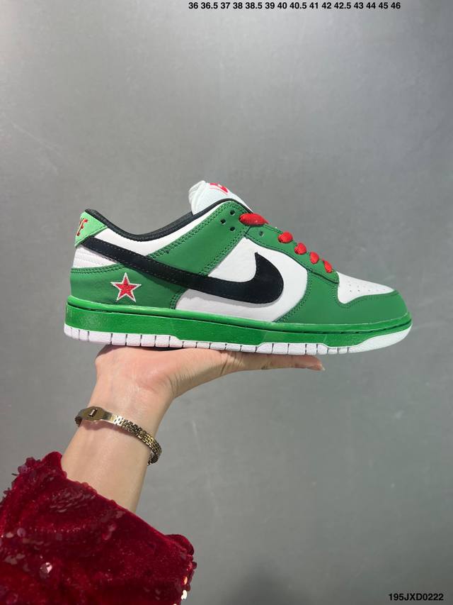 公司级耐克Nike Sb Dunk Low 扣篮系列 复古低帮休闲运动滑板板鞋。采用脚感柔软舒适Zoomair气垫，有效吸收滑板等极限运动在落地时带来的冲击力，