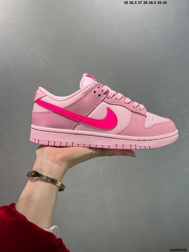 耐克 Nike Dunk Low Retro 运动鞋复古解构绑带板鞋 双鞋带。作为 80 年代经典篮球鞋款，起初专为硬木球场打造，后来成为席卷街头的时尚标杆，现