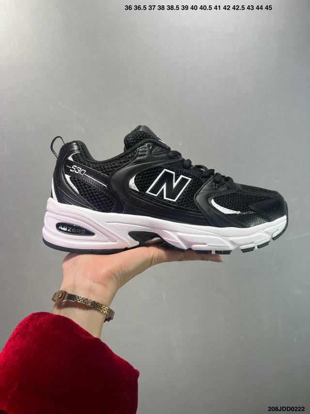 New Balance 530 复古跑鞋 小红书爆款 官网售罄 这双鞋确实是Nb家经典复古款式之一，以全新科技诠释，成功打造530鞋款，鞋面在保持530基本线条