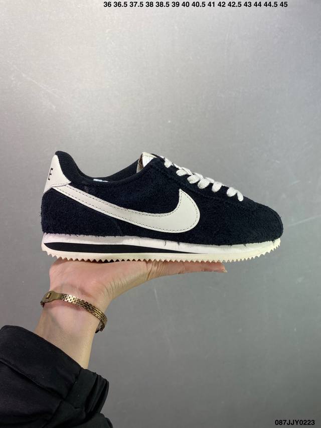 公司级Nike Classic Cortez 耐克经典轻便舒适男子阿甘鞋休闲跑步鞋运动鞋 纯粹而执着的精神 使得Cortez种在了一代人的心里 无论是否喜欢它复