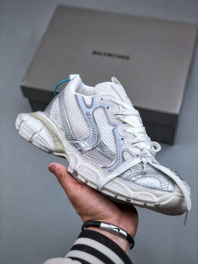 性价比中端 Balenciaga 3Xl Sneakers 巴黎世家十代网布系带低帮走秀复古老爹鞋 在延续 Balenciaga Runner 轮廓和复杂鞋面塑