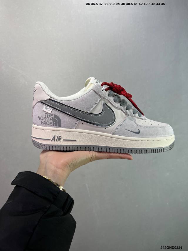 核心私 公司级Nike Air Force1 全新配色 #原楦头原纸板 打造纯正空军版型 #专注外贸渠道 全掌内置蜂窝气垫 #原盒配件 原厂中底钢印、拉帮完美