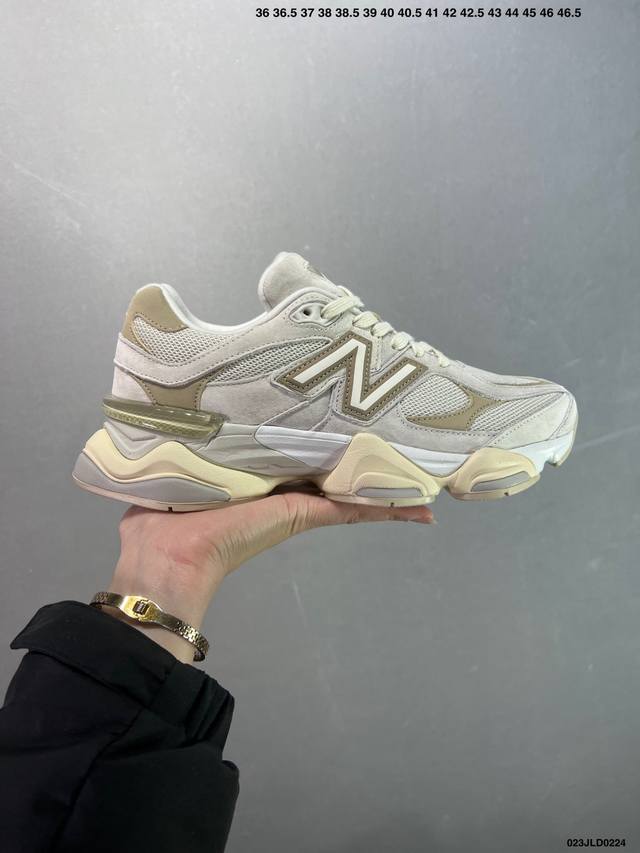 公司级Joe Freshgoods X New Balance Nb9060 联名款 复古休闲运动慢跑鞋 鞋款灵感源自设计师本人对夏日的怀日回忆。鞋面大身由空间